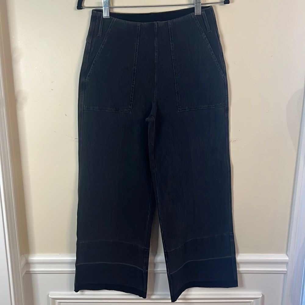 Lyssé Wideleg Pull on Jean